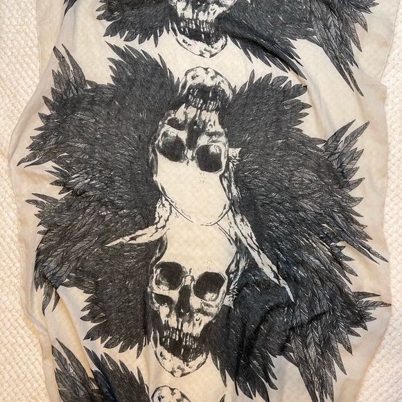 Skull print scarf - Picture 2 of 2